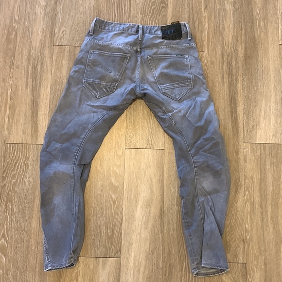 G-Star grey denim. Tailored to you not a traditional strict leg jean. - Picture 2 of 4